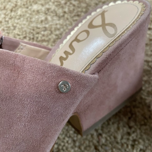 Sam Edelman Dusty Rose Suede Heel - Picture 5 of 7